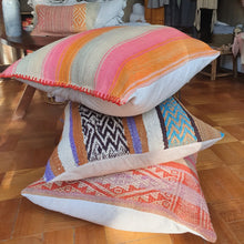 Cargar imagen en el visor de la galería, Cojín suelo 70x70