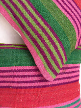 Cargar imagen en el visor de la galería, Cojín manta 45x45 CM450041