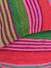 Cargar imagen en el visor de la galería, Cojín manta 45x45 CM450041