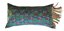 Cargar imagen en el visor de la galería, Cojín Huipil Guatemalteco 40x80
