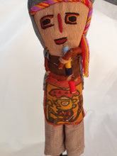 Cargar imagen en el visor de la galería, Muñeca Chancay 0005
