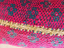 Cargar imagen en el visor de la galería, Cojín manta 50x80

