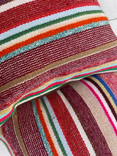 Cargar imagen en el visor de la galería, Cojín manta 45x45.
