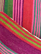 Cargar imagen en el visor de la galería, Cojín manta 45x45 CM450041
