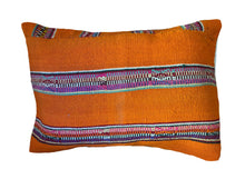 Cargar imagen en el visor de la galería, Cojín Manta 50x70 CM70001

