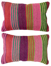 Cargar imagen en el visor de la galería, Cojín manta 35x55 CM350012
