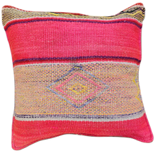 Cargar imagen en el visor de la galería, 10% OFF Cojín manta 45x45/ Última Unidad.
