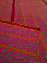 Cargar imagen en el visor de la galería, Manta diseño simple 1.72x1.42
