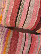 Cargar imagen en el visor de la galería, Cojín manta 35x55 CM350012/ Última unidad.
