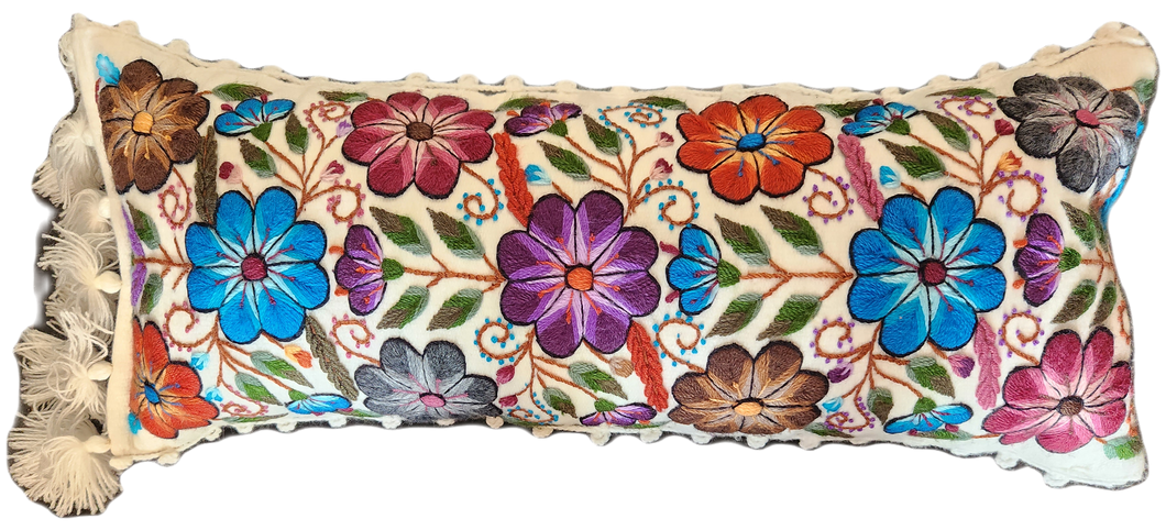 Cojín bordado Ayacucho 30x75.