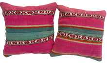 Cargar imagen en el visor de la galería, Cojín manta 45x45.
