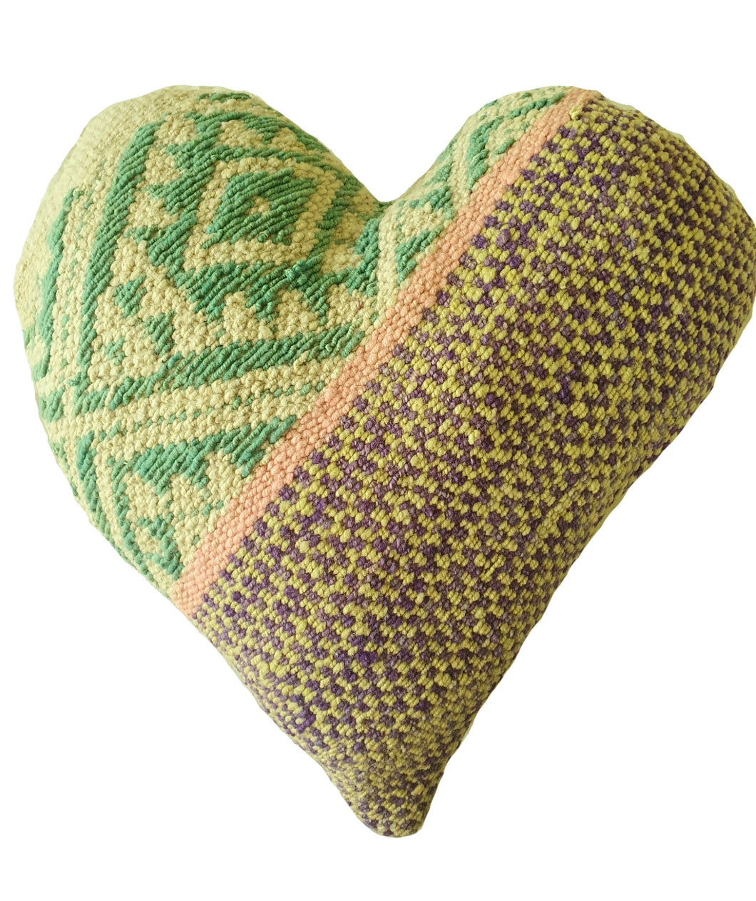 Cojín manta corazón 40 x 35 cms aprox.