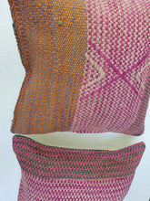 Cargar imagen en el visor de la galería, Cojín manta 45x45 CM450014
