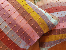 Cargar imagen en el visor de la galería, Cojín mexicano de lino Franjas de colores

