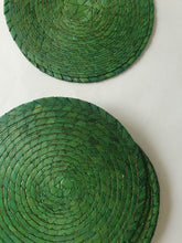 Cargar imagen en el visor de la galería, 10% OFF Posavaso mexicano verde botella.

