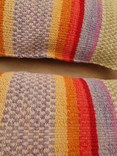 Cargar imagen en el visor de la galería, Cojín manta 35x55 CM350010/ Última unidad.
