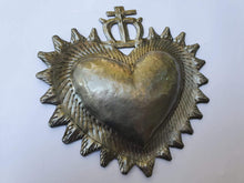 Cargar imagen en el visor de la galería, Corazón Latón M0003
