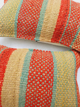 Cargar imagen en el visor de la galería, 10% OFF Cojín manta 35x55 CM350001
